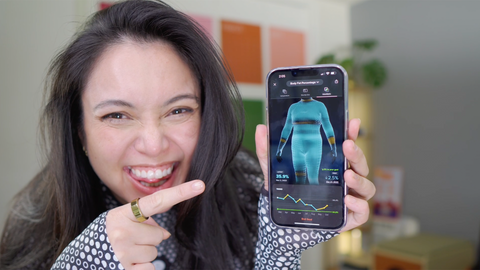 Marielou shows off her scanning results in the ZOZOFIT app