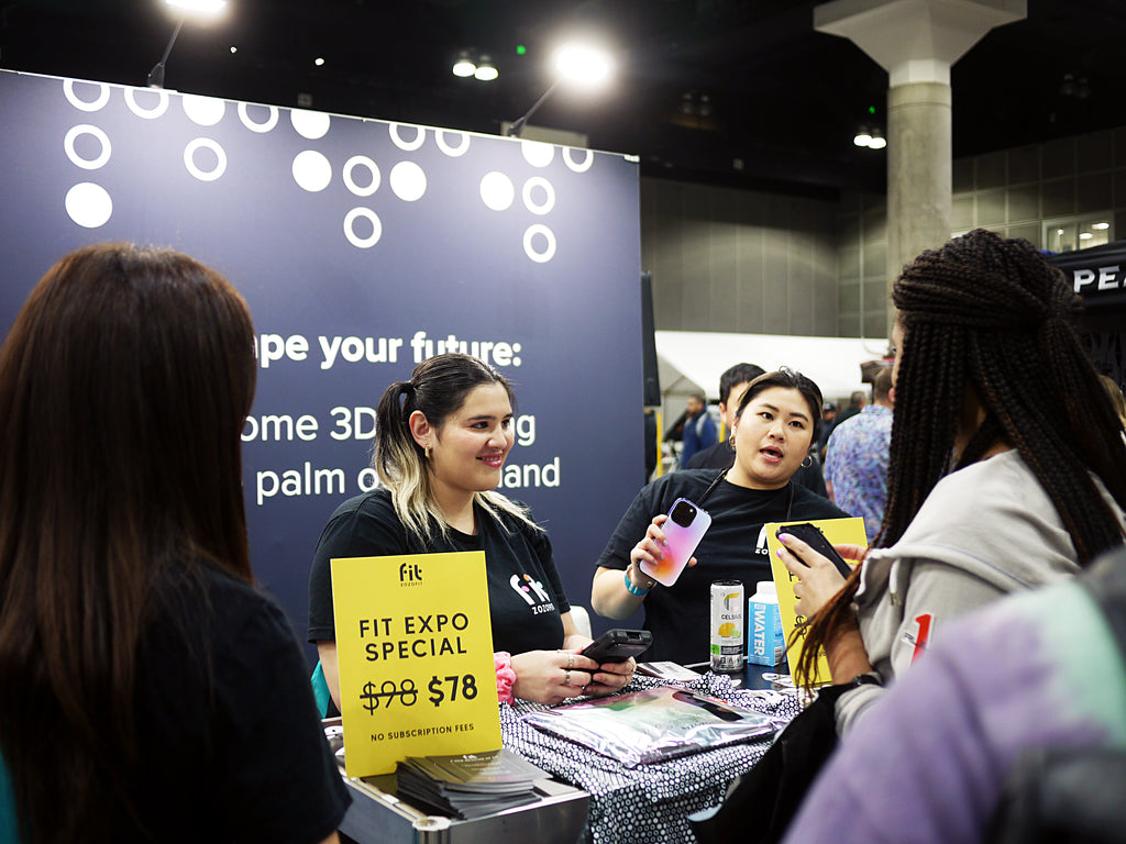 ZOZOFIT Chats with Customers at FitExpo LA 2023